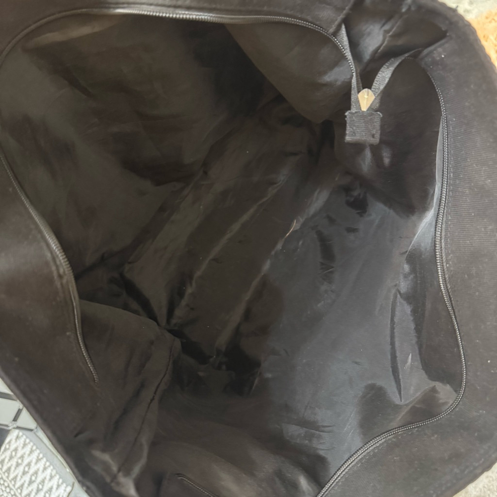 Victoria's Secret Limited Edition Pink Silver Sequin Weekender Tote Bag One Size - Picture 7 of 7